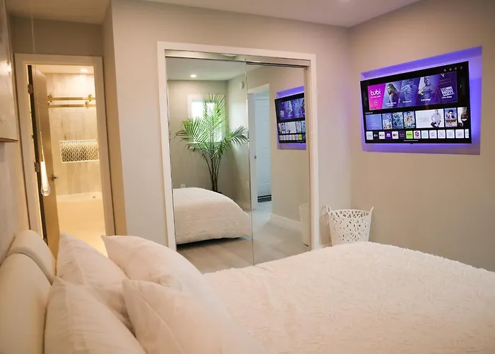 Luxury 2bd Walk To Pool&tennis Court Holiday home