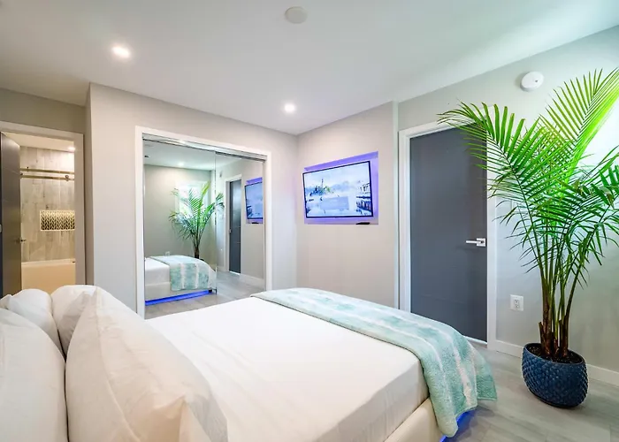 Holiday home Luxury 2bd Walk To Pool&tennis Court